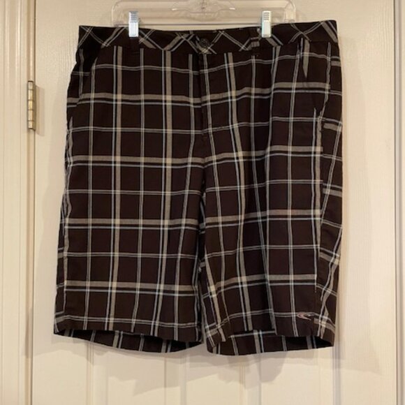 Men's O'Neill plaid shorts; sz. 3X waist, very good condition - Picture 1 of 4